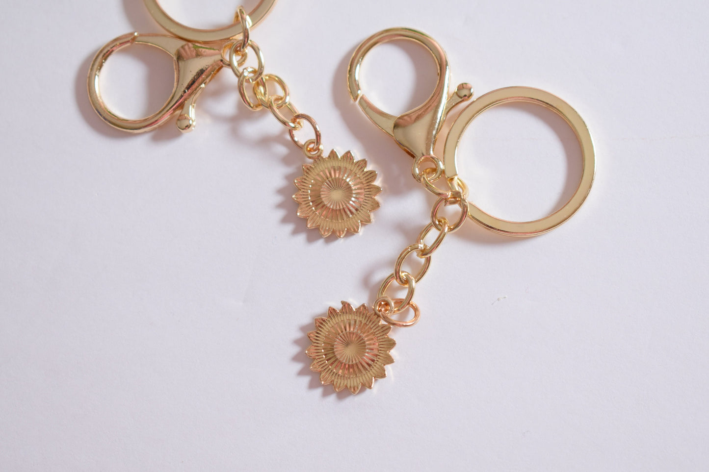 Daisy Keychain, Sunflower Keychain Clasp, Sunflower Enamel Keychain Supply