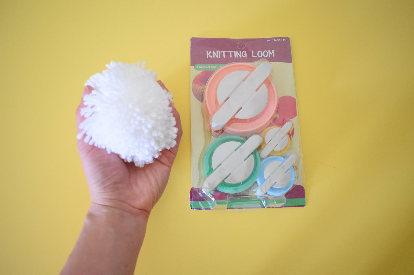4 Sizes of Pom Pom Maker Set, DIY Fluffy yarn ball maker, Colorful and Fun Pompom Knitting Tool.