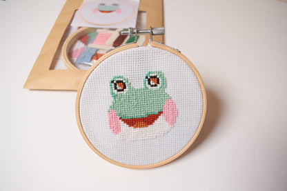 Animal Crossing Cross Stitch Digital Pattern Lily, ACNH villager Lily, Animal Crossing Embroidery Designs