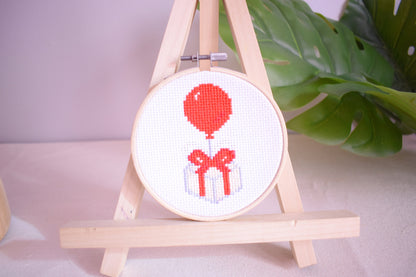 Animal Crossing Cross Stitch Pattern, Balloon with Presents Digital Embroidery Pattern, ACNH Embroidery, Red Balloon with Present DIY