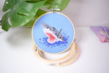 Shark Jaws Cross Stitch Digital Pattern, Shark Jaws Embroidery pattern. movie cross stitch, Jaws pattern.