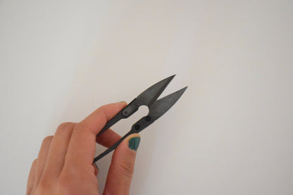 Sharp Metal Snips for Needlepoint, embroidery, cross stitch, small scissors